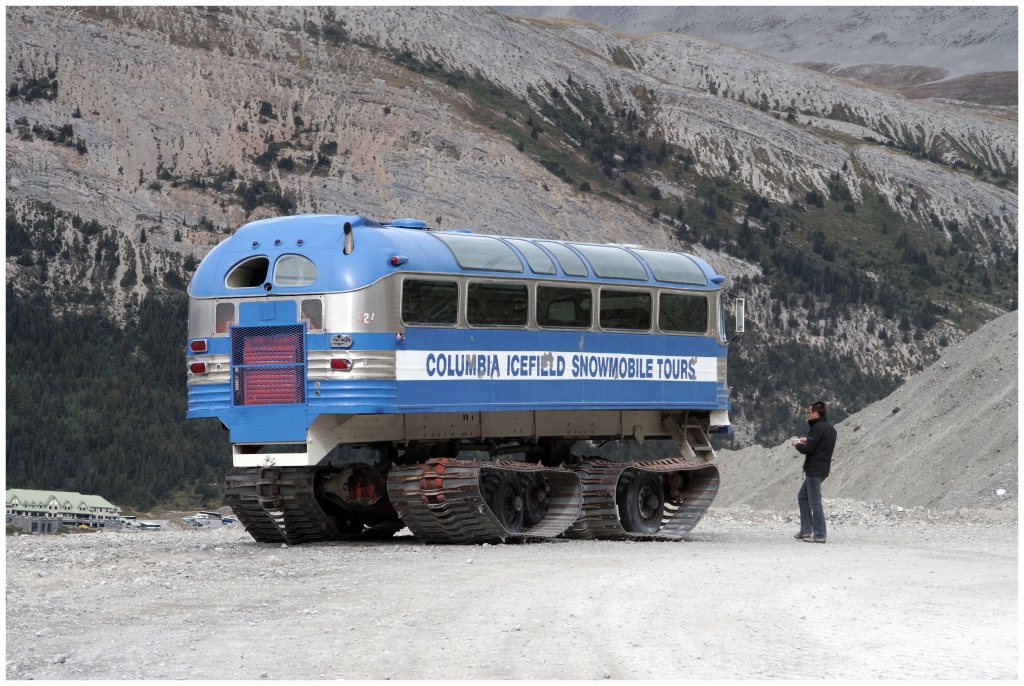 06 - Icefields Parkway (31) - Glacier Athabasca.jpg